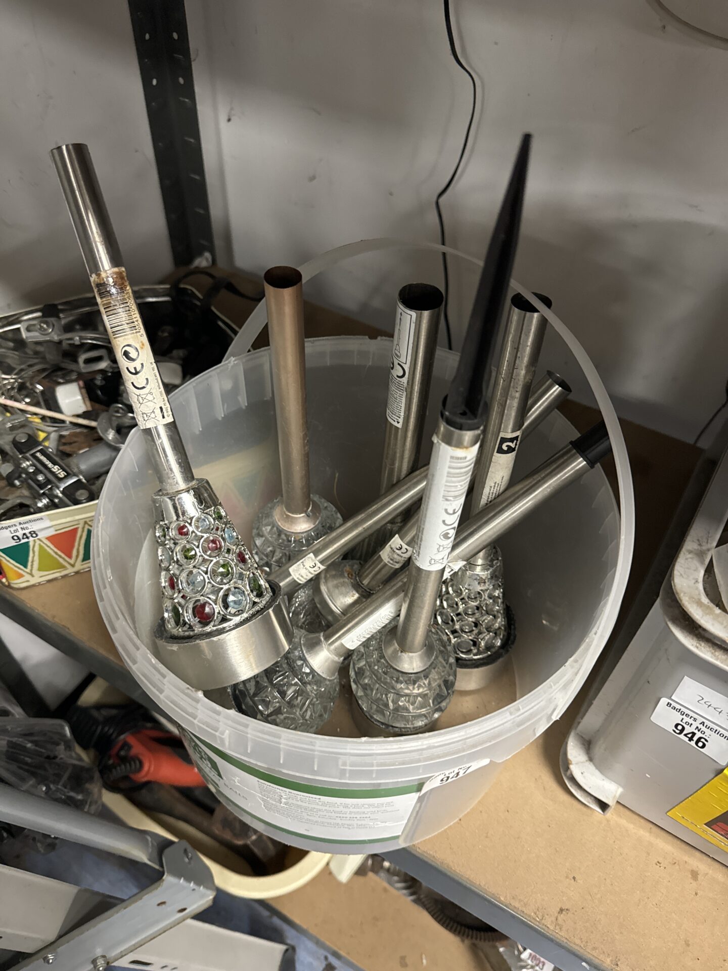 940 Tub of solar powered outdoor lights – most missing ground pegs