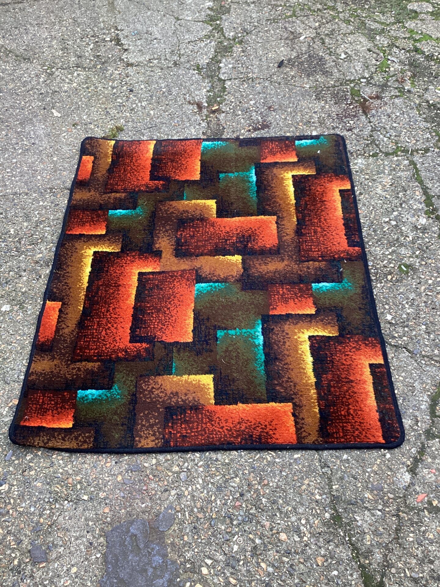 551 Orange & brown patten Rug 3ft x 4ft
