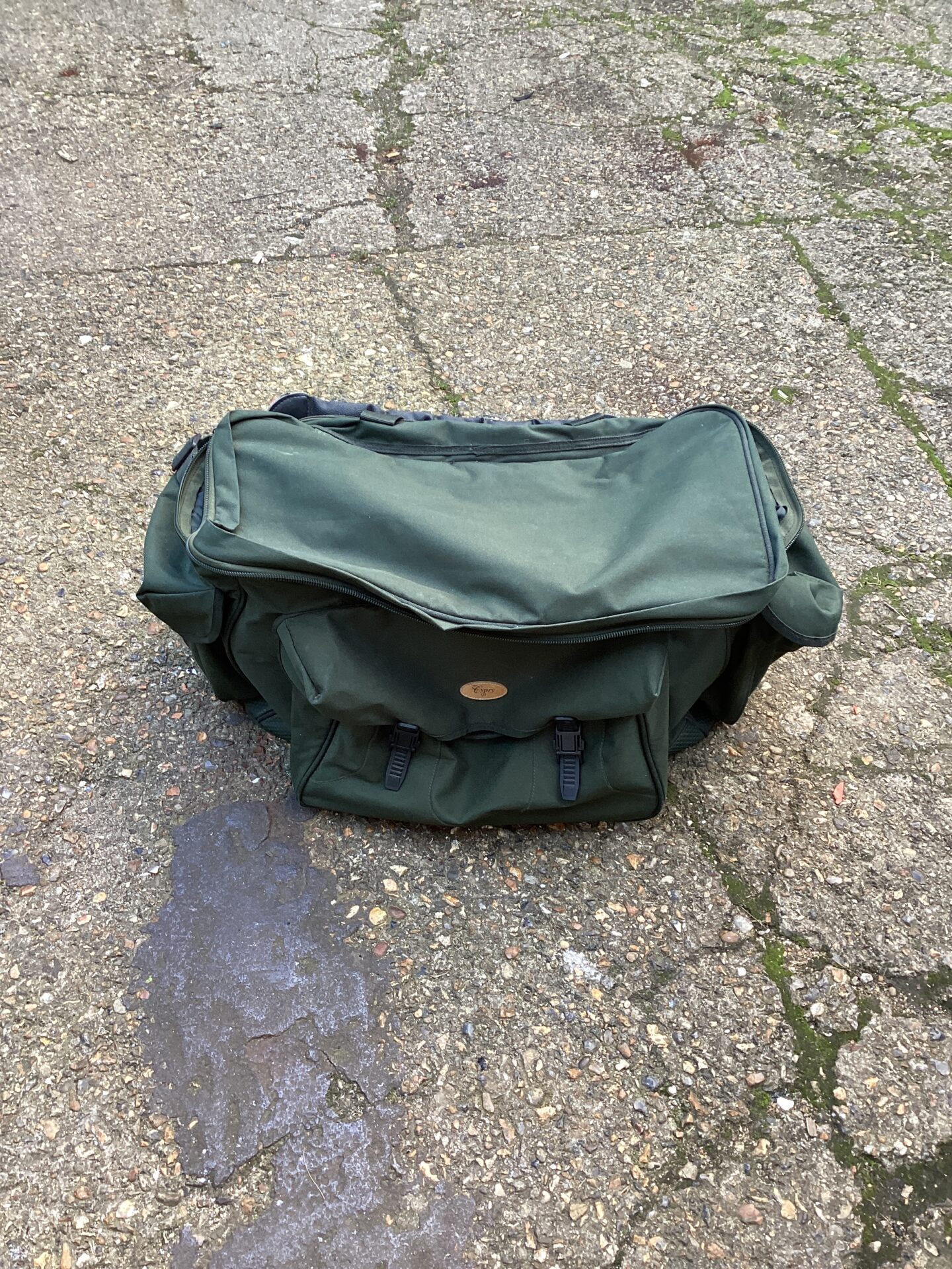 1084 Cypry Holdall