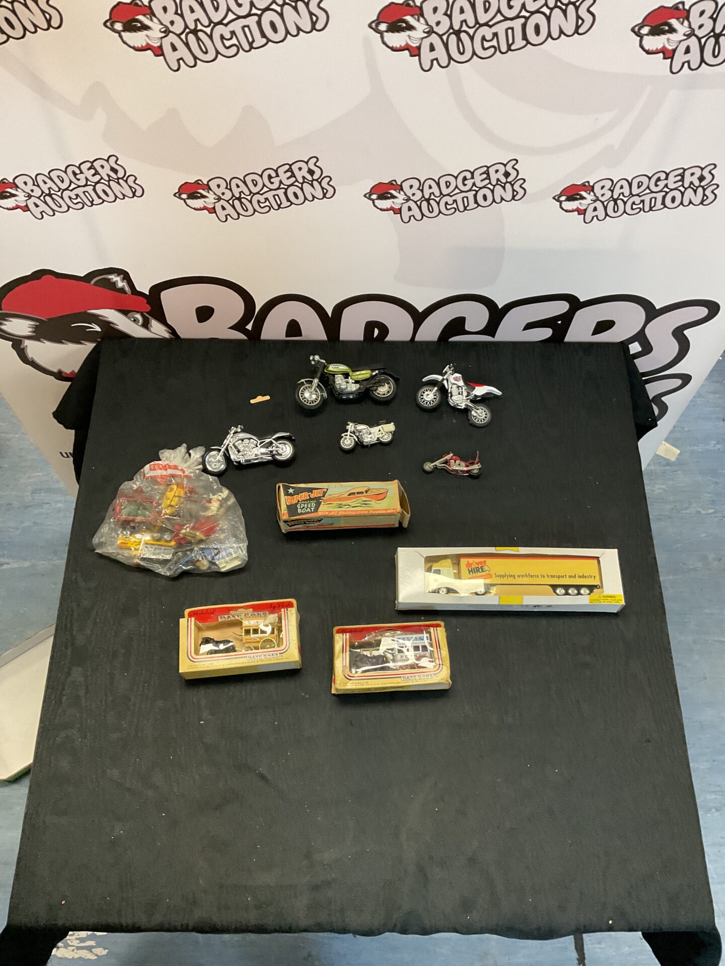 376 Box of mixed diecast models including motorcycles, superjet speed boat and days gone models