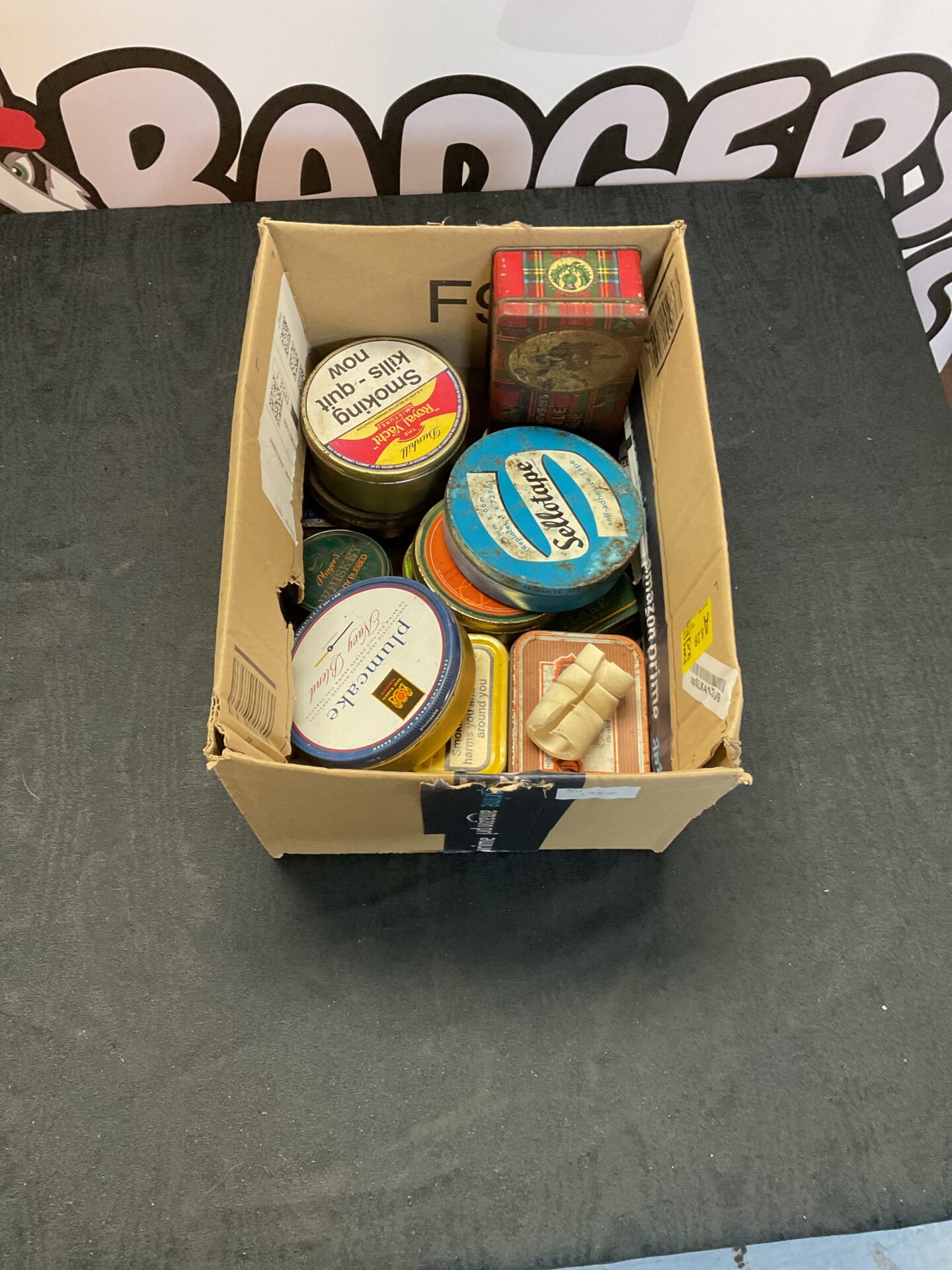 466 Box of vintage tins