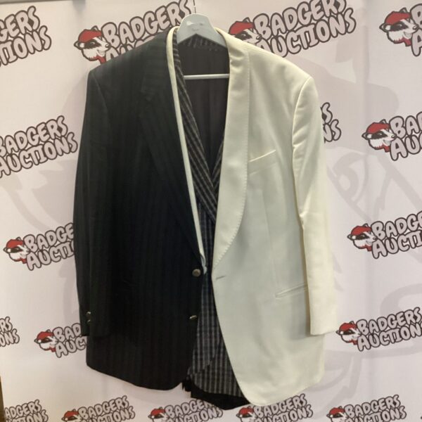 Vintage men's dinner jacket with colour block design.