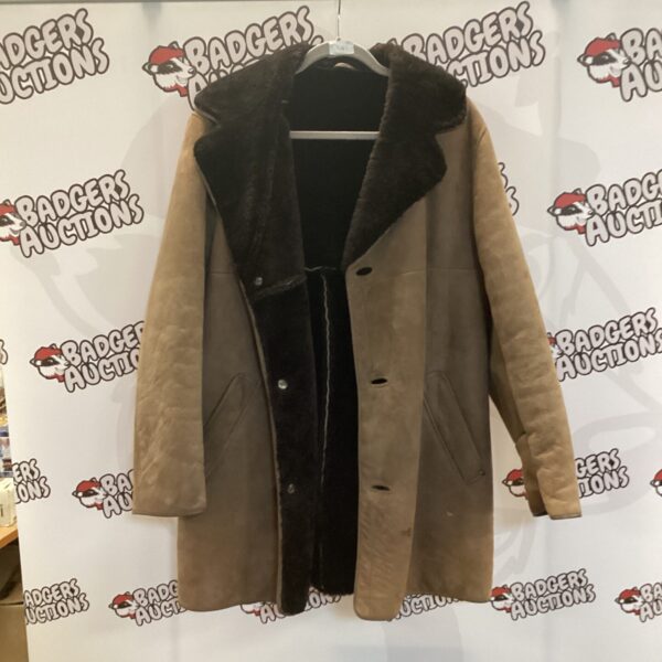 Vintage Morlands sheepskin jacket size M, warm winter coat.