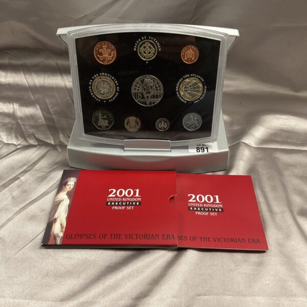 2001 United Kingdom proof coin collection in presentation case.