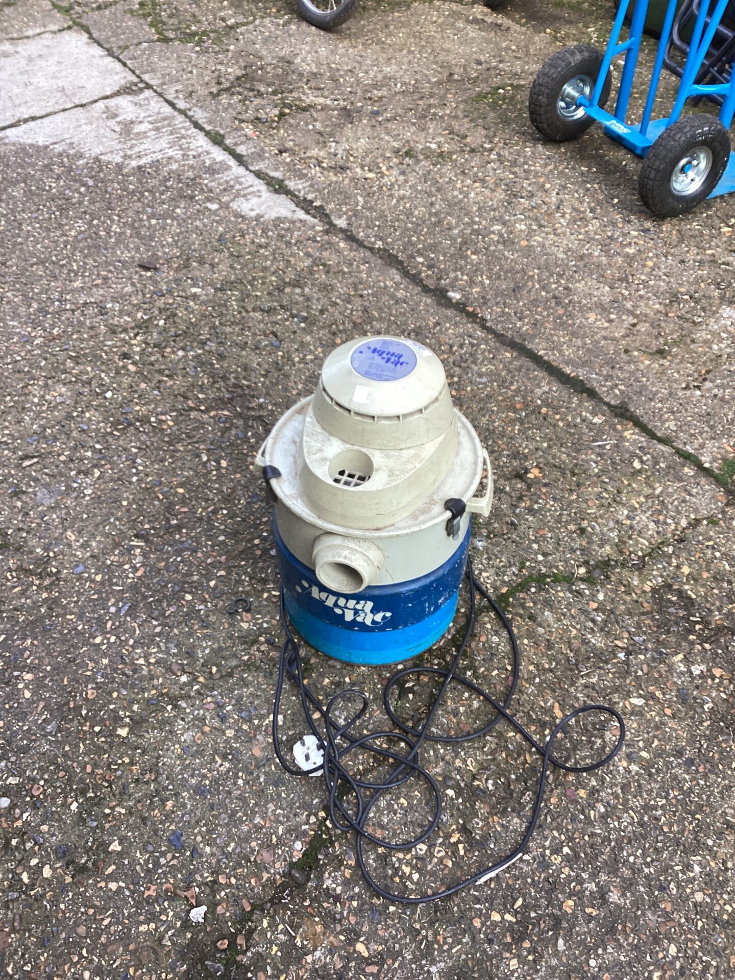 1168 Aqua Vac no hoses