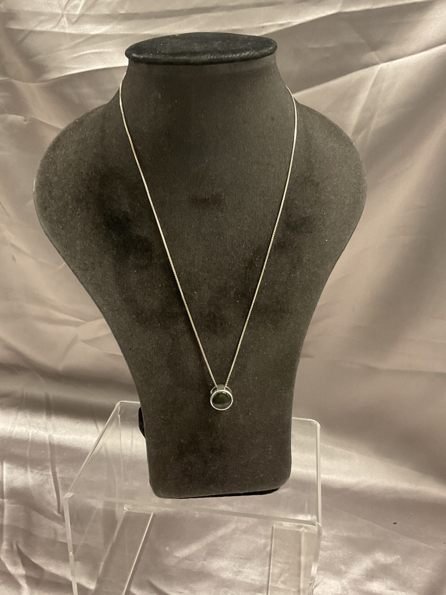 826 Silver Korite Pendant 18”;Necklace
