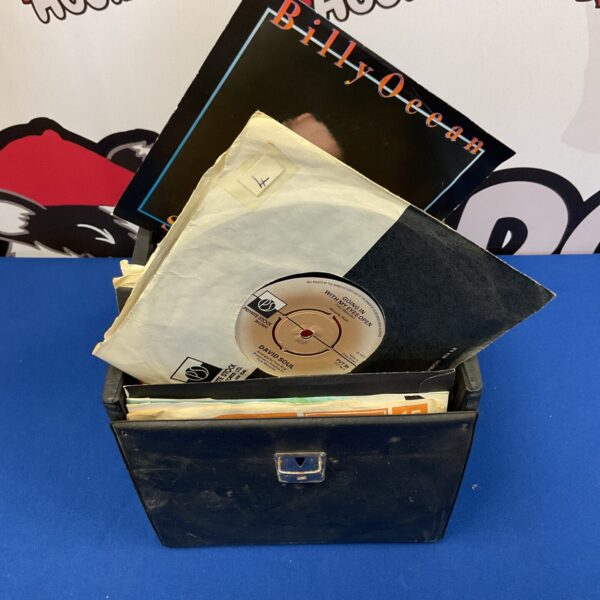 Box of 7” vinyl records including Billy Ocean and David Soul