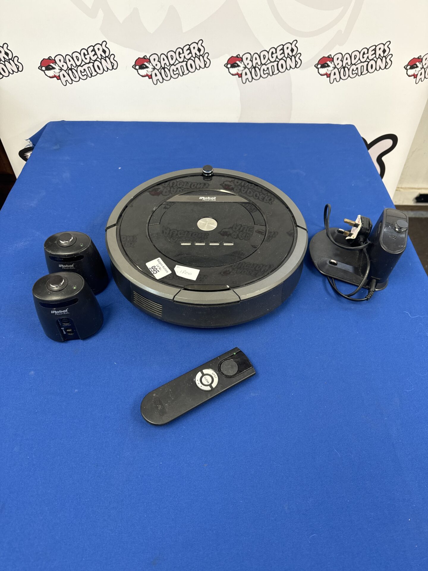 995 iRobot roomba hoover with cradle, sensors & remote – untested, chimed when power button pressed