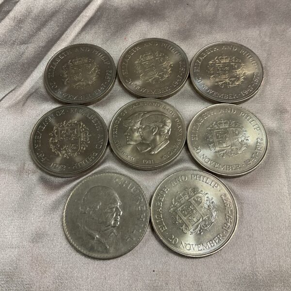 Lot of nine commemorative crowns including Churchill coins.
