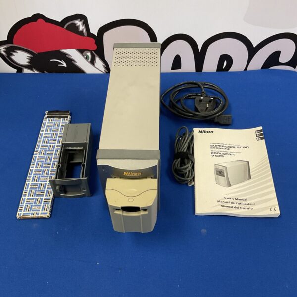 Nikon Super Coolscan 3000 film scanner for digitising photos.