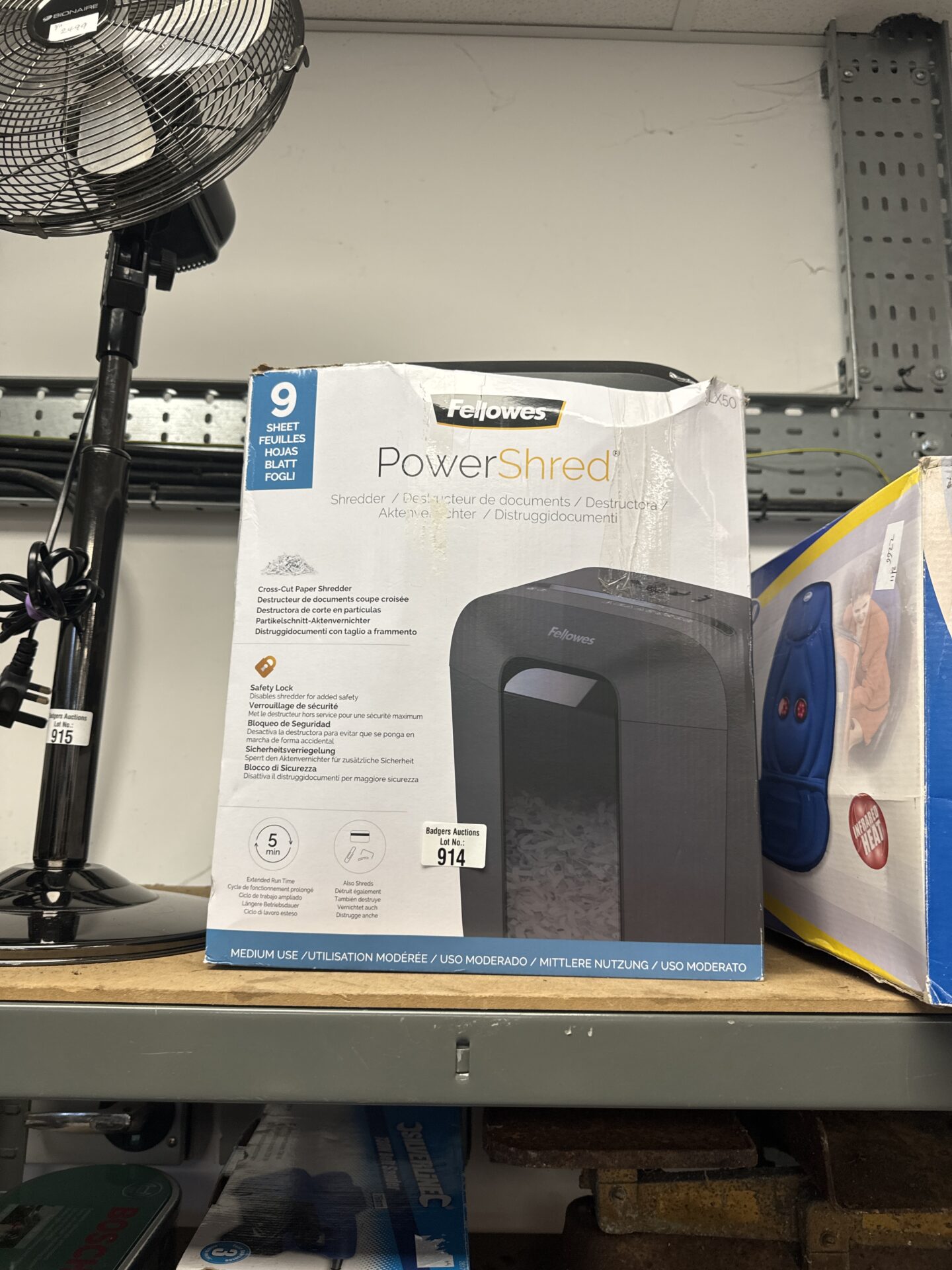 914 Fellowes LX50 paper shredder – working