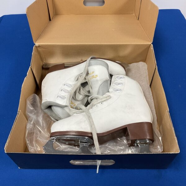 Vintage Graf Bolero ice skates size 37 for figure skating.