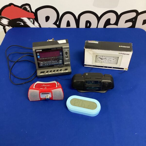Vintage Cathay clock radio with digital display.