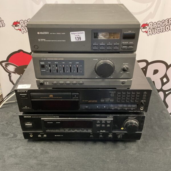 Vintage Denon DRA-275RD stereo receiver, classic 1980s hi-fi audio equipment.