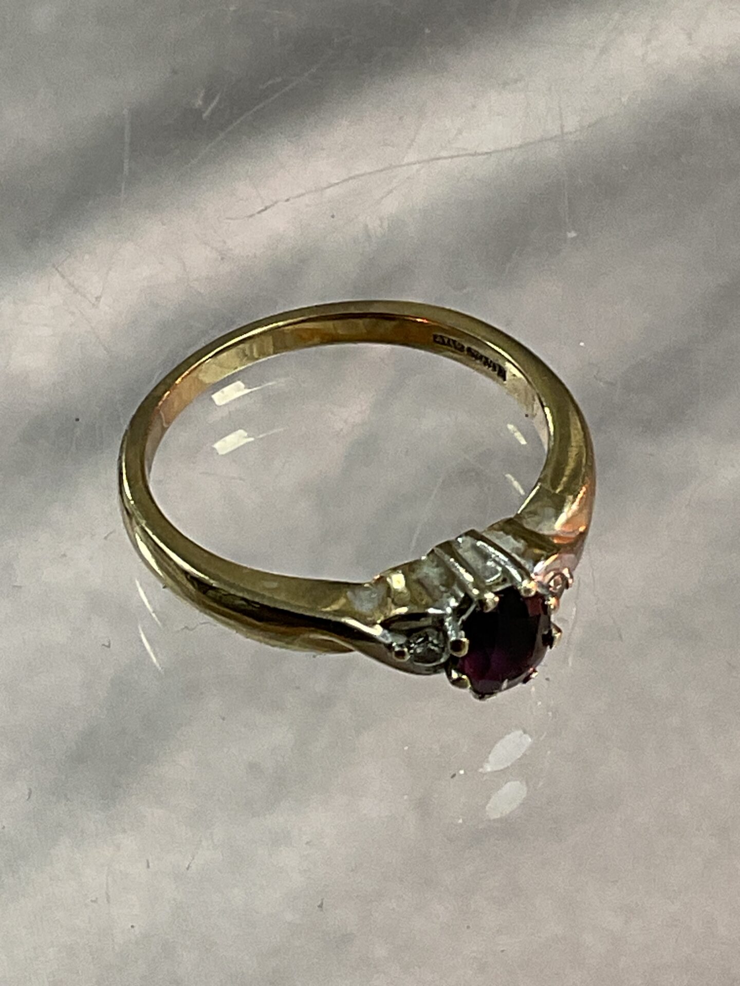 829 9ct Gold Sapphire Diamonds Ring Size L