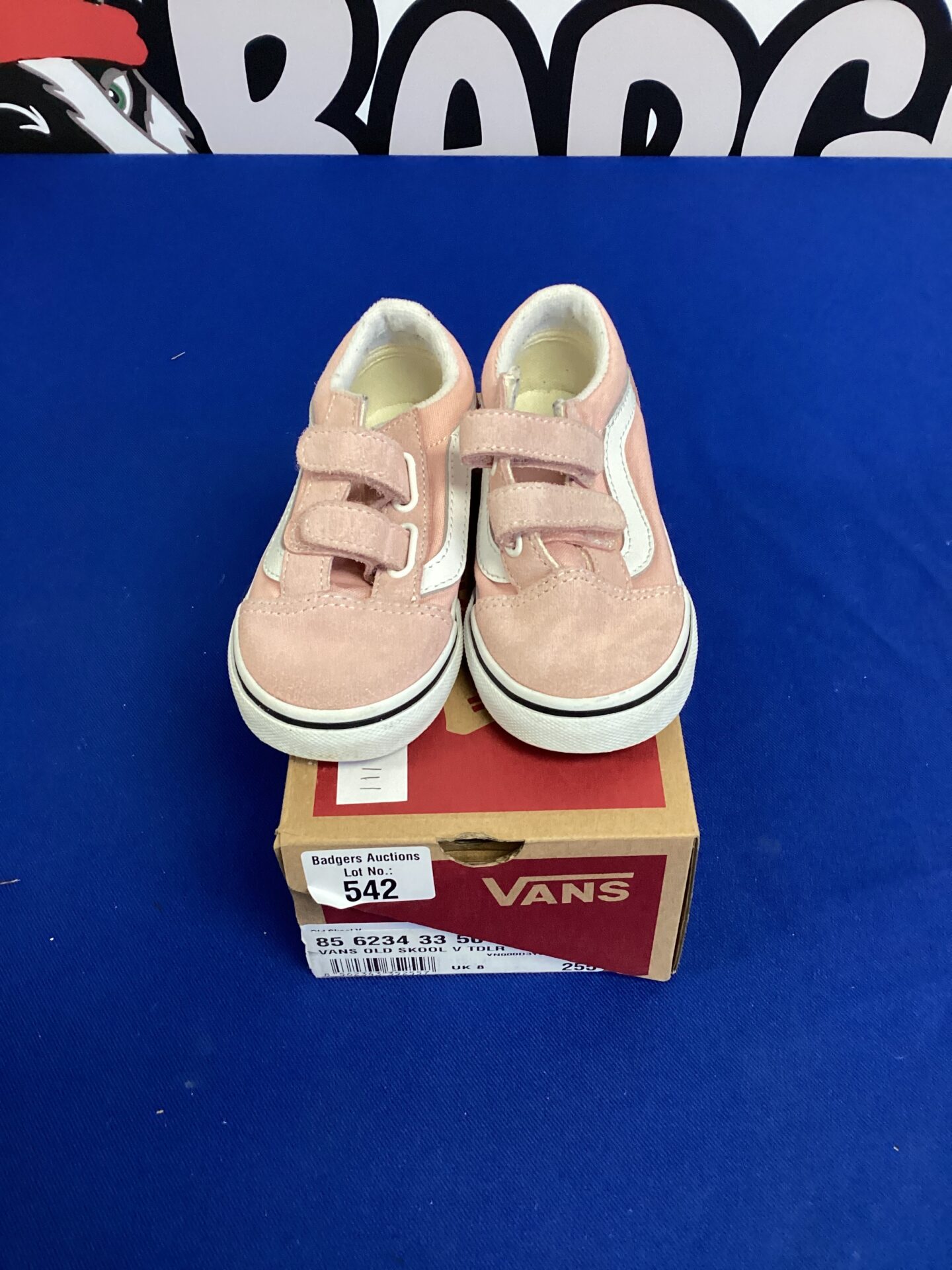 542 Pair of toddler size 8 pink Vans shoes