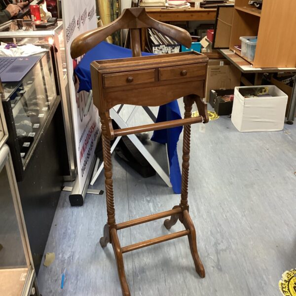 Vintage gentlemans valet stand with drawer and coat hooks.