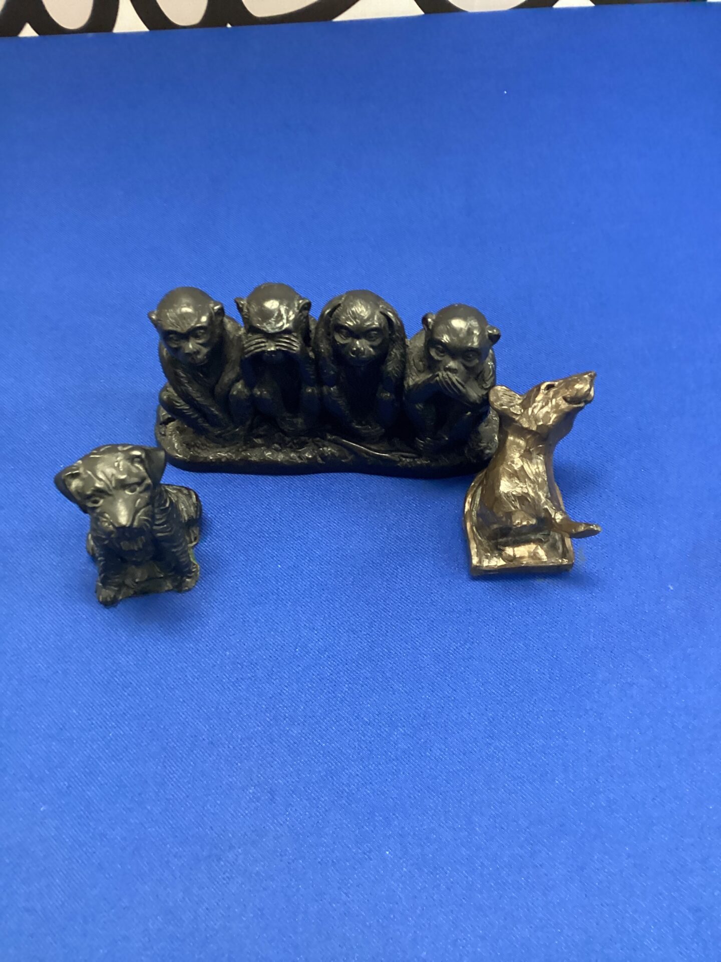 222 Hear no evil monkeys, dog & mouse