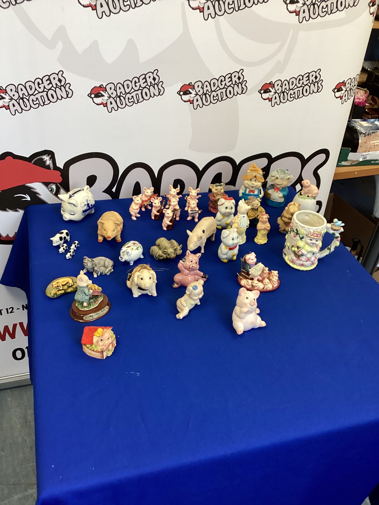 326 Large collection of pig ornaments