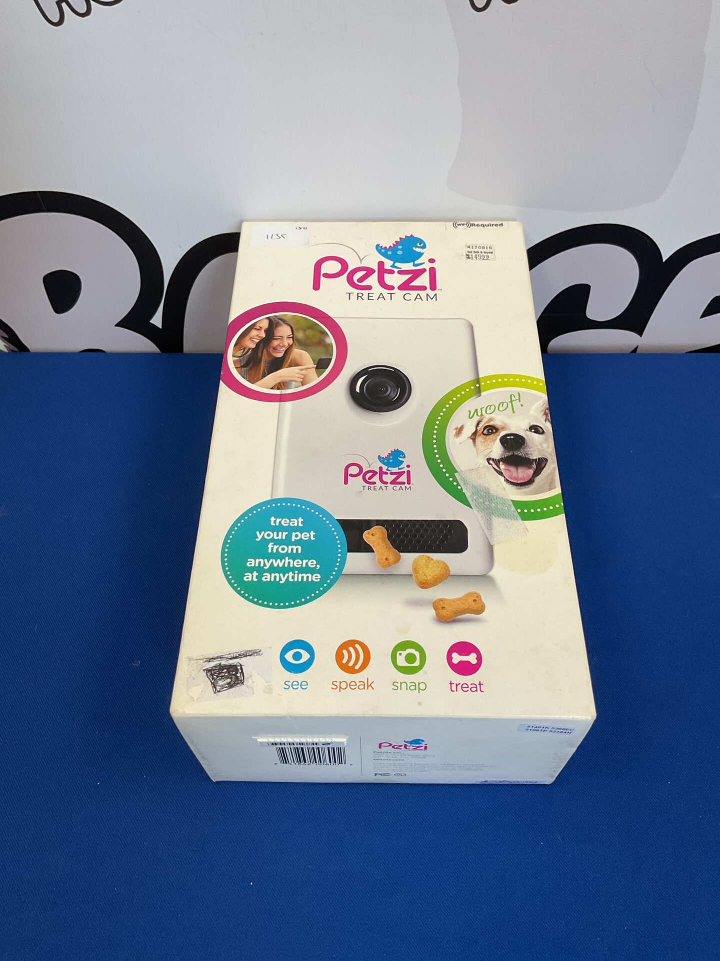 086 Petzi smart pet treat camera wireless