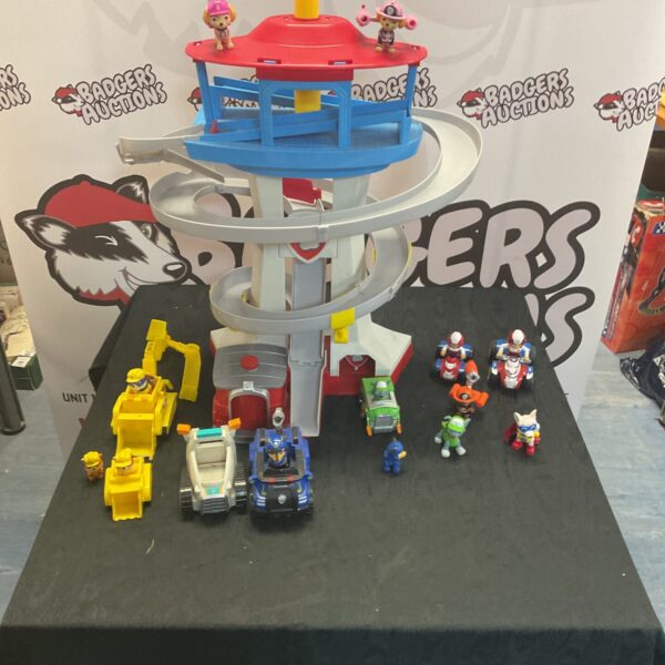 Paw Patrol Lookout Tower playset in Adventure Bay setting.