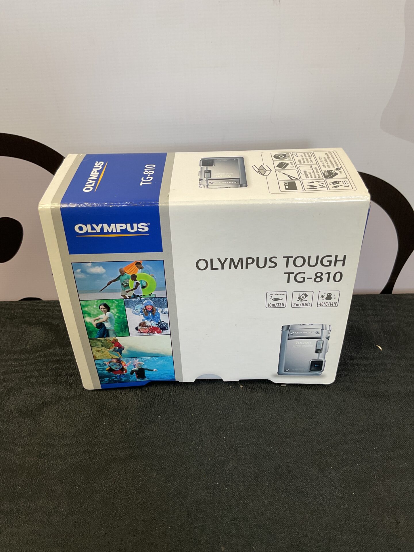 093 Olympus tough tg-810 digital camera/camcorder