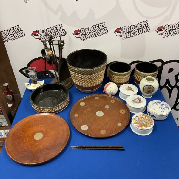 Mixed collection of vintage pottery and trinket pots.
