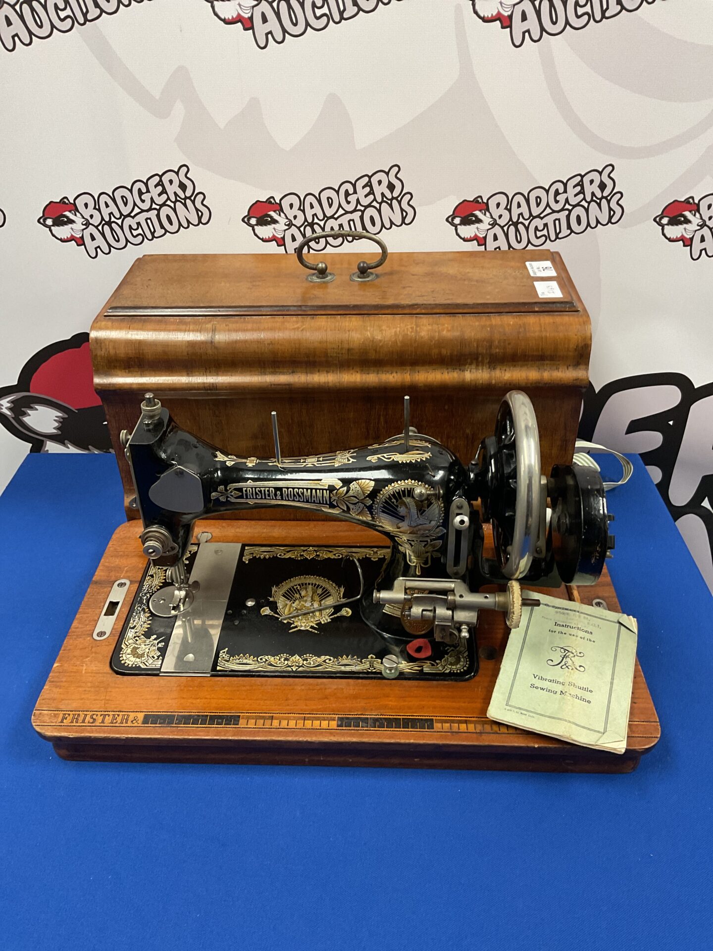 076 Vintage frister & rossman sewing machine