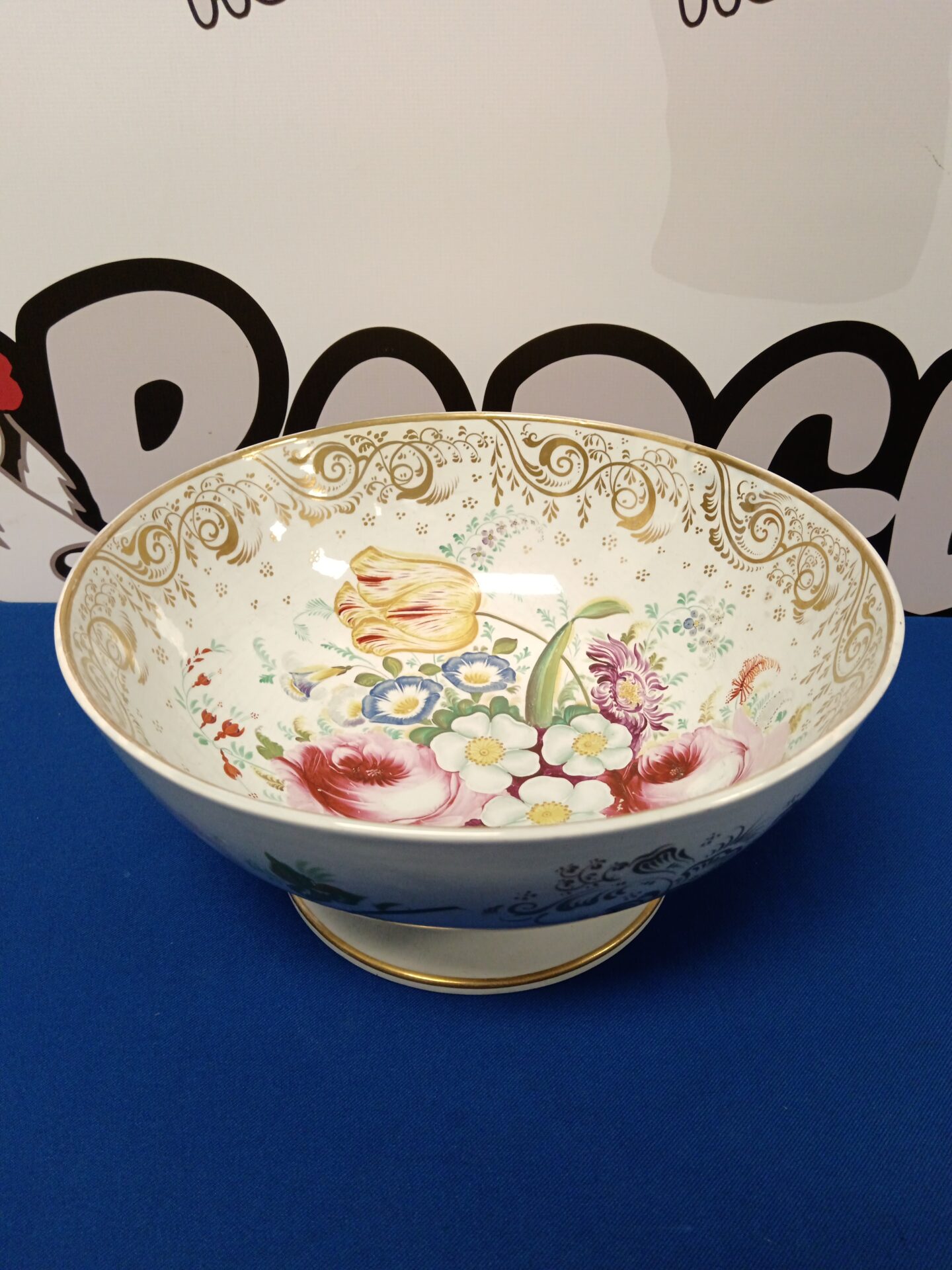 024 Large hand painted Victorian fruit bowl