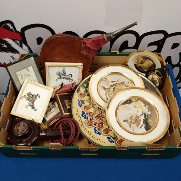 Mixed lot of vintage collectibles including Chokin plates and bellows.