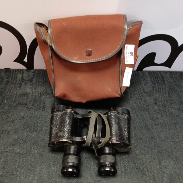 Vintage 1943 Taylor Hobson military binoculars in good condition.