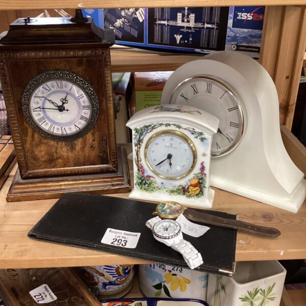 Vintage Royal Doulton Winnie the Pooh clock, a charming collectible.