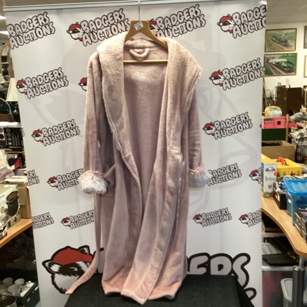Pink Boux Avenue ladies dressing gown, large size, soft fleece.