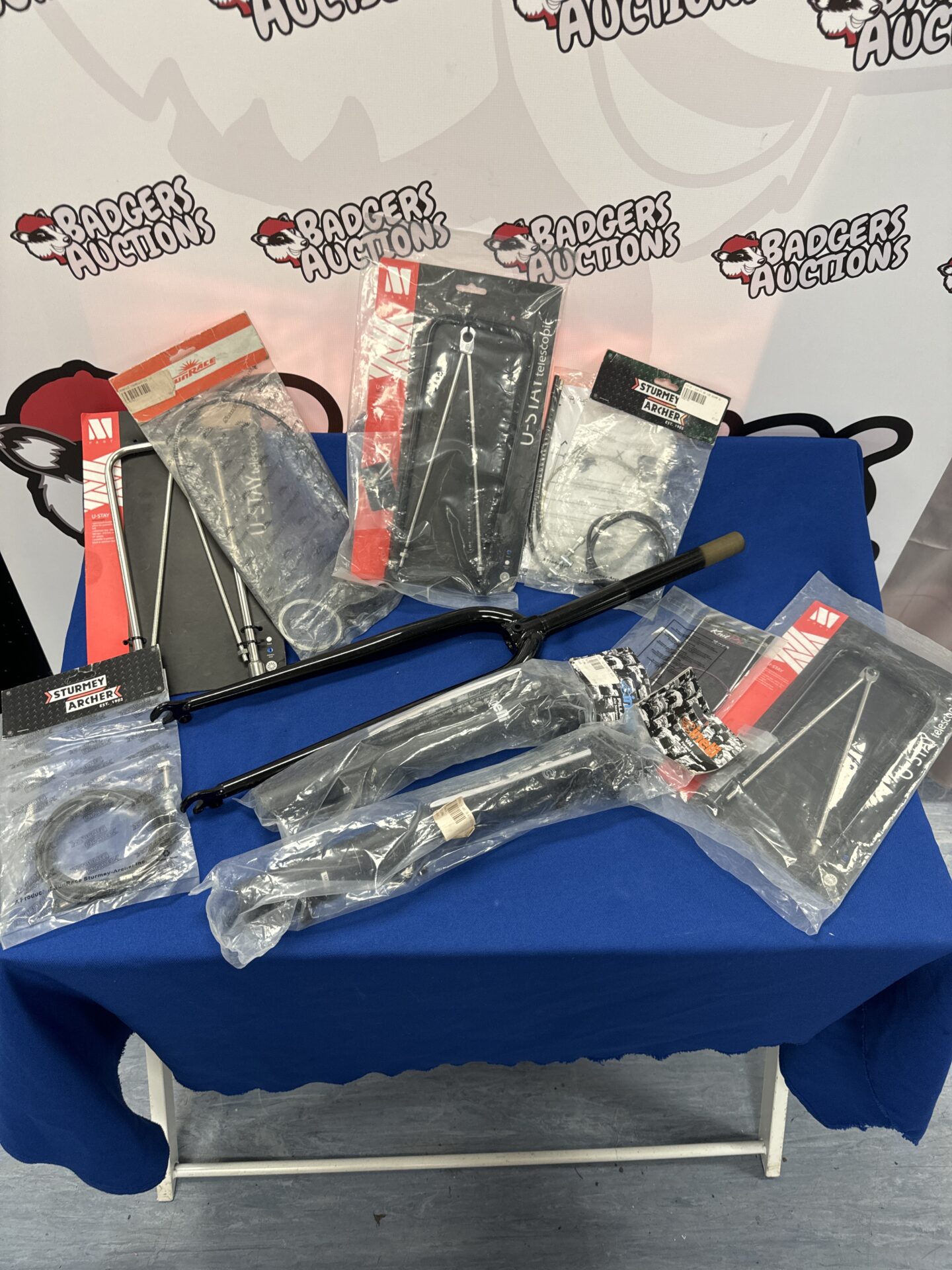 963 Selection of new cycling parts inc cinelli