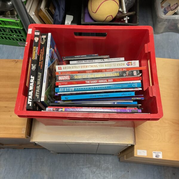 Mixed book lot including Lego, Star Wars and Marvel titles.
