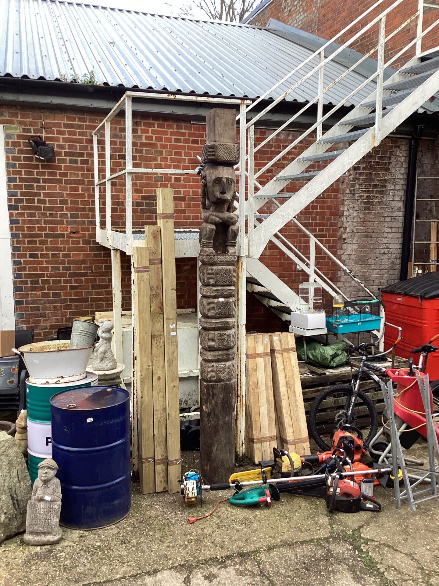1146 Large hardwood carved Totem Pole (last one)