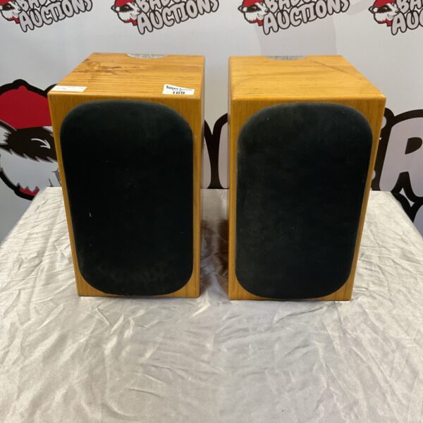 Pair of Monitor Audio Silver RS1 bookshelf speakers in good condition.