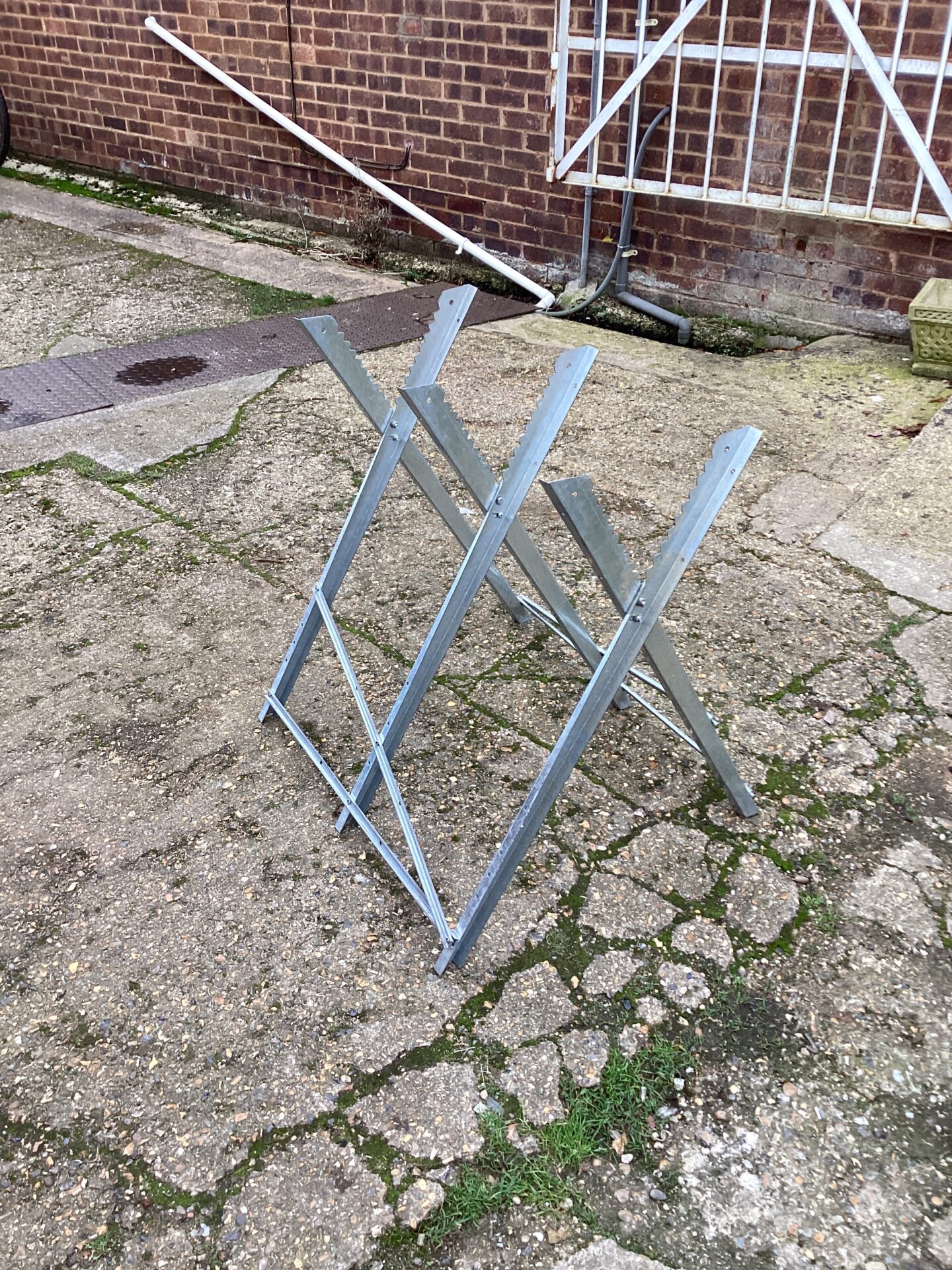 1173 Aluminium Log bench