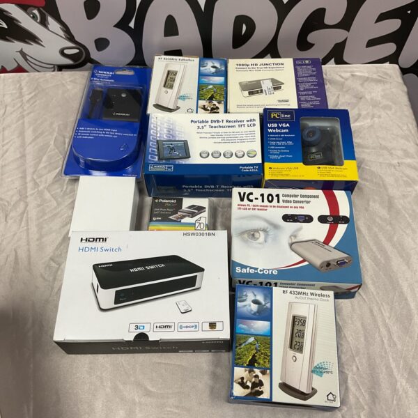 Mixed lot of electronics including a DVB-T receiver and HDMI switch.