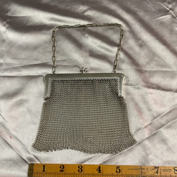 Silver tone vintage chainmail purse, 1920s flapper style bag.