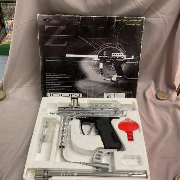 Front view of vintage Icon Z paintball marker.