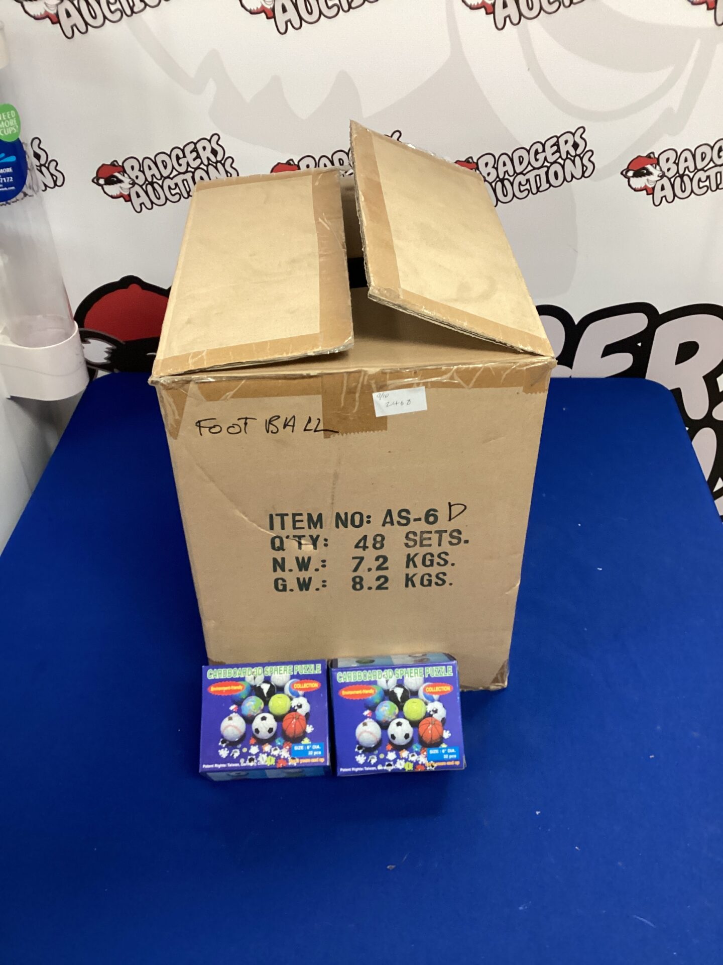 623 Box of Cardboard 3D sphere puzzles approximately 45 sets