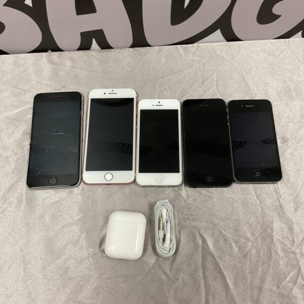 Apple iPhone and ear pod lot for spares or repair.