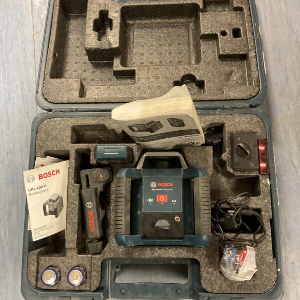 Bosch GRL 400 H professional rotary laser level in carrying case.
