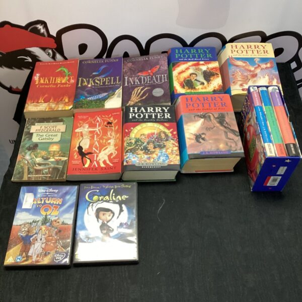 Collection of Harry Potter and Cornelia Funke fantasy books.