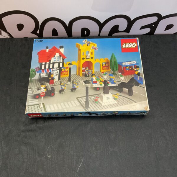 Vintage Lego Castle 1592 building set, classic retro toy.