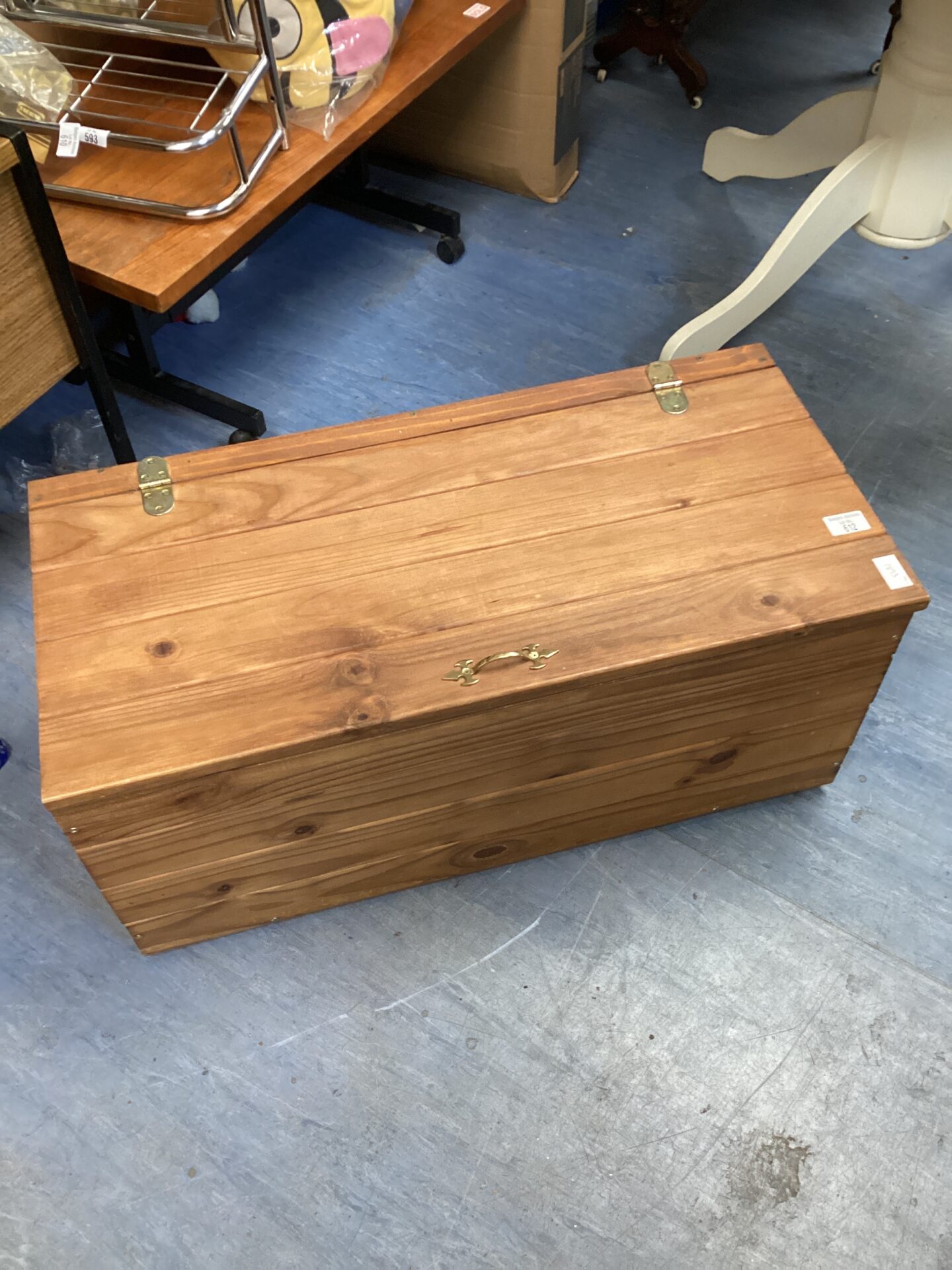 612 pine storage trunk
