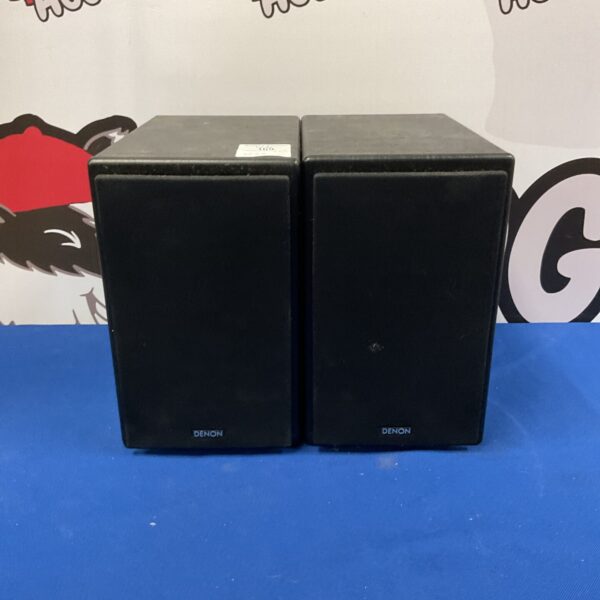 Vintage Denon SC-M27 bookshelf speakers in a pair.
