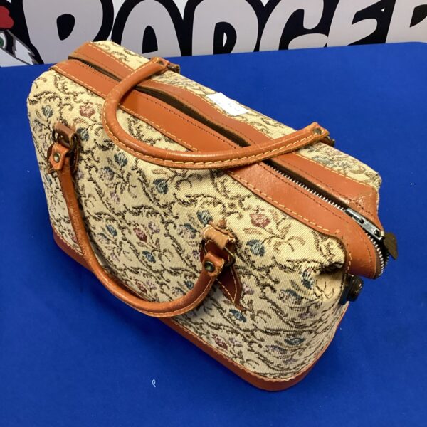 Vintage floral carpet bag from the 1970s.