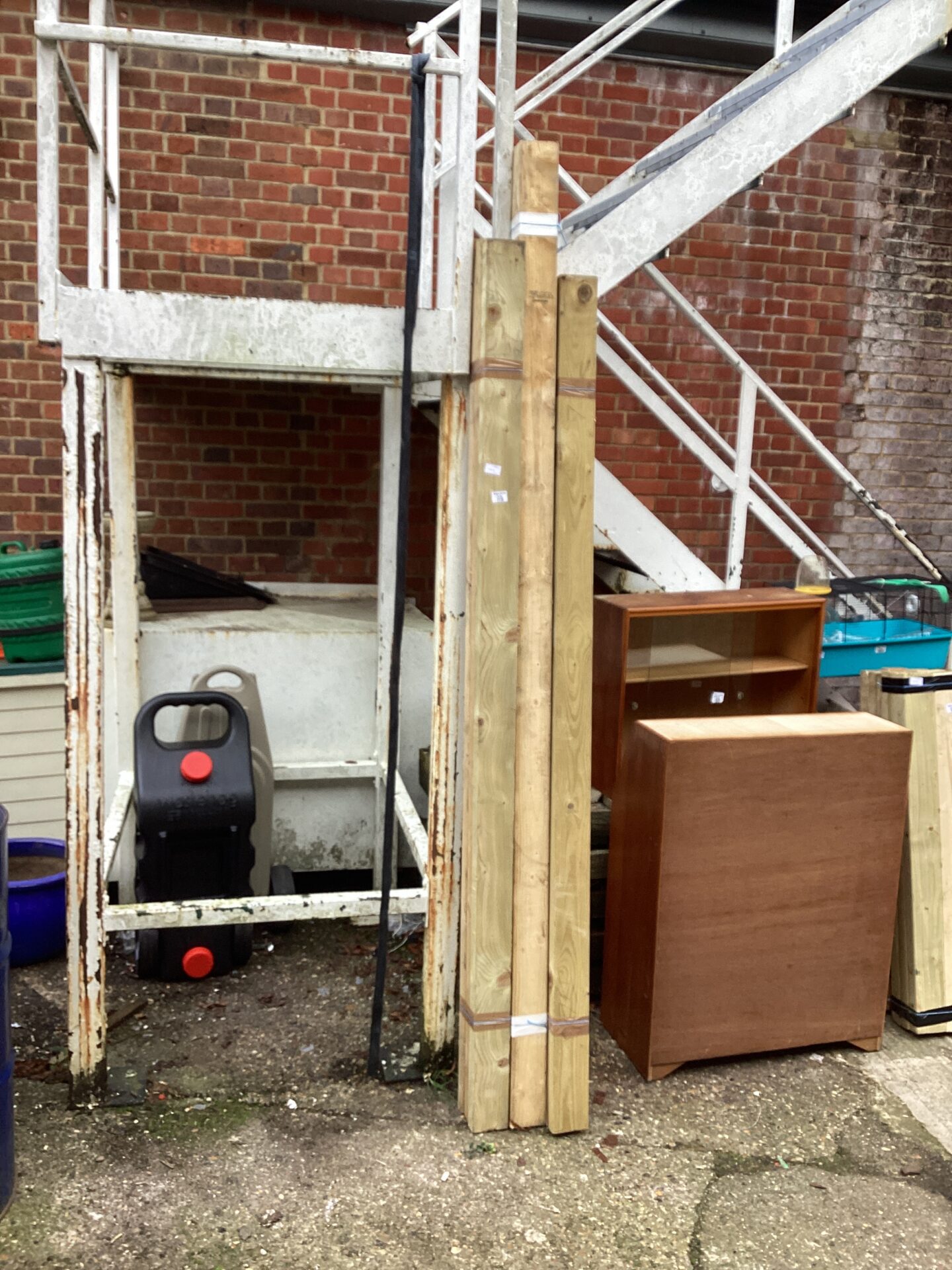 1116 Large quantity of lengths of timber